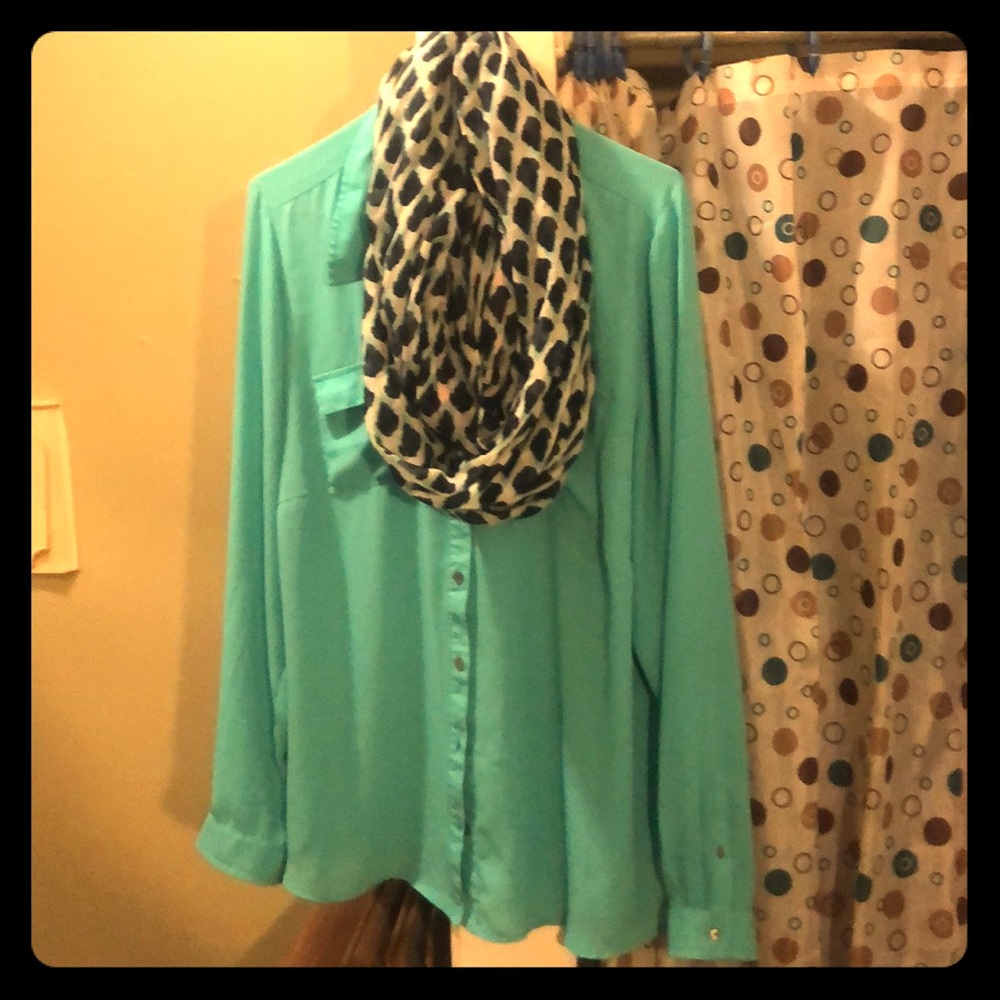 FOREVER 21+ Sheer Mint blouse 2x w/ free gift!!